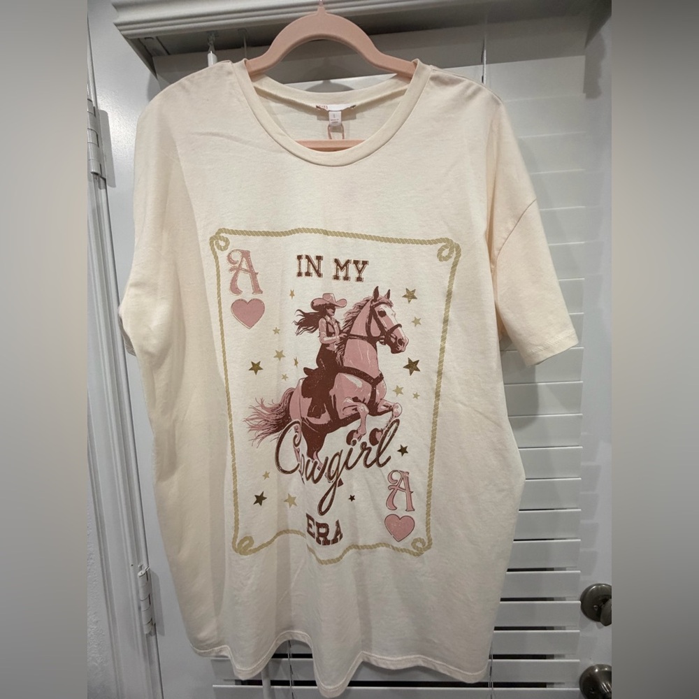 Gianni Bini NWT Women’s Cowgirl Tee - Cream and Pink Size L